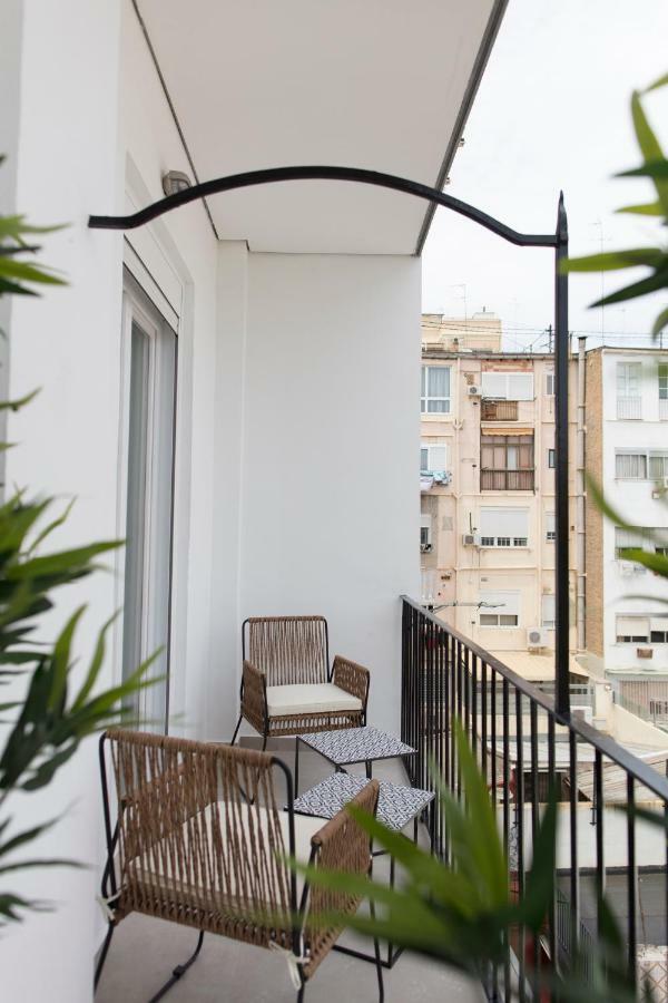 Florit Flats - Chic And Central In A Lively But Quiet Area All Walking Distance فالنسيا المظهر الخارجي الصورة